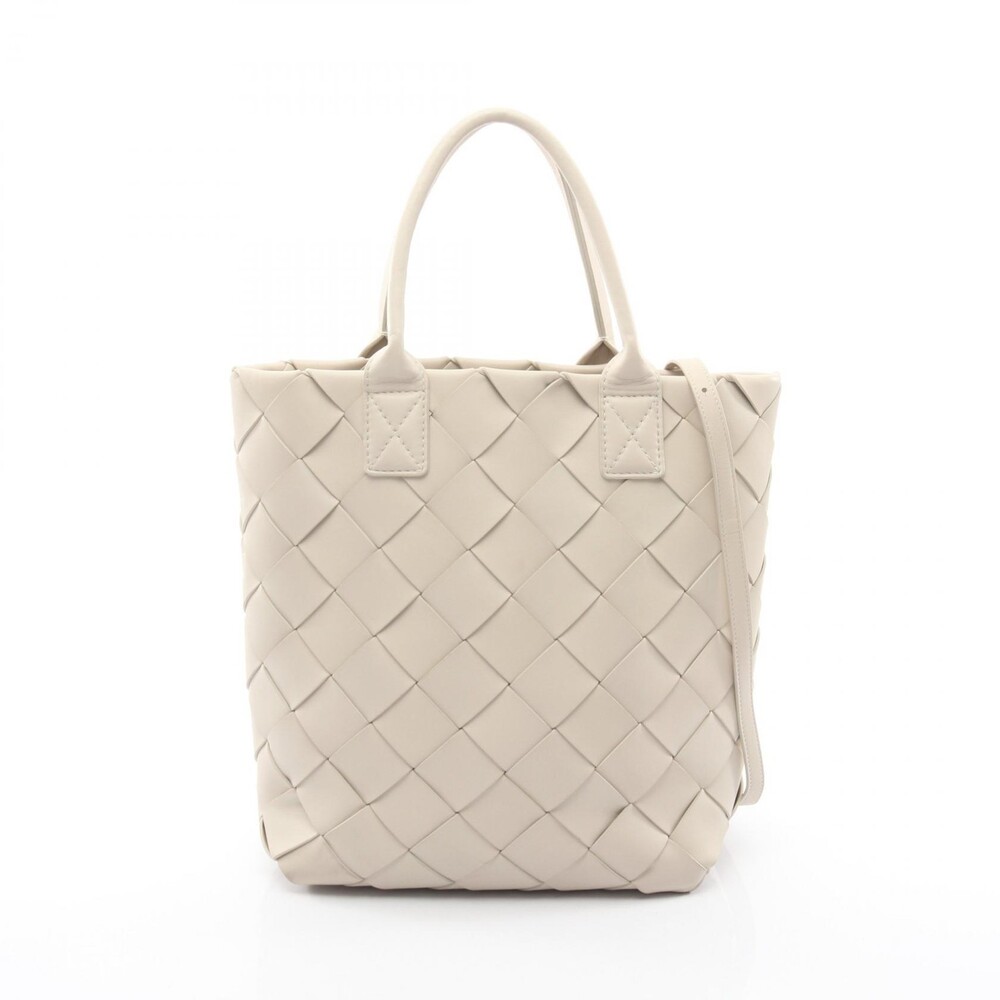 Bottega Veneta Maxi Intrecciato Tote #365412B13B